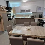 Casa de Férias Gabriela Sukošan